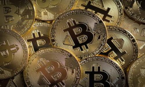 jiaotitpwallet交易密码忘了怎么办？解决方案及注意事项/jiaoti
tpwallet, 交易密码, 找回密码, 密码重置/guanjianci

在当今数字化的时代，我们的生活越来越离不开各种电子钱包，tpwallet作为一种流行的数字资产管理工具，它不仅能帮助用户方便地进行货币交易，还能有效地存储和管理数字资产。然而，很多用户在使用tpwallet时可能会遇到一个棘手的问题，那就是忘记了交易密码。这在某种程度上可以说是一个普遍的问题，尤其是在频繁使用各种平台和服务的情形下。本文将详细探讨如果忘记tpwallet交易密码应该采取的步骤和措施，以及一些相关的注意事项。

一、如何找回tpwallet交易密码
如果你忘记了tpwallet的交易密码，首先要冷静下来，不要慌张。大多数数字钱包都有相应的找回或重置密码的功能。以下是找回密码的一般步骤：
ol
    listrong访问tpwallet官方网站：/strong在浏览器中输入tpwallet的官方网站地址，确保你访问的是正确的官网。/li
    listrong点击“找回密码”或“重置密码”选项：/strong通常情况下，登录页面会有“忘记密码”或者“找回密码”的链接，点击该链接。/li
    listrong输入账户信息：/strong根据提示输入你的账户信息，通常是注册时使用的邮箱或手机号码。/li
    listrong邮箱或短信验证：/strongtpwallet可能会向你的邮箱或手机发送验证码，输入简单验证码以确认你的身份。/li
    listrong创建新密码：/strong成功确认身份后，你将会被引导到设置新密码的页面，确保新密码足够强大，建议包含字母、数字及特殊字符。/li
    listrong重新登录：/strong完成密码重置后，你可以使用新密码重新登录tpwallet。/li
/ol

二、确保密码安全的有效措施
在找回密码的过程中，我们要确保账户的安全性，这里提供一些有效的措施来提高你的tpwallet密码安全性：
ul
    listrong定期更换密码：/strong建议每隔一段时间更换一次密码，尤其是在有安全隐患或者账户异常的情况下。/li
    listrong使用复杂密码：/strong创建一个强密码，至少包含字母、数字和特殊符号，可以设置为12位以上，这样可以降低被破解的风险。/li
    listrong启用双重认证：/strongtpwallet提供双重认证功能，建议务必开启，可以通过手机APP生成验证码，大大增强账户安全。/li
    listrong警惕钓鱼网站和邮件：/strong一定要注意防止钓鱼网站，确保访问网站的安全性，避免点击不明链接或邮件中的链接。/li
/ul

三、忘记交易密码后如何处理资产
在忘记交易密码后，用户可能最担心的就是自己账户的资产安全，尤其是大额度资产的存储。如果找回交易密码需要较长时间，这里有一些建议帮助你应对这一情况：
ul
    listrong确认资产的安全性：/strong在你未能登录账户之前，可以通过tpwallet的客服热线或官方渠道确认你的资产是否安全，了解账户的最新状态。/li
    listrong避免频繁尝试登录：/strong当你忘记交易密码时，不要进行频繁的尝试登录，这可能会导致账户被锁定。/li
    listrong备份资产私钥：/strong如果你在使用tpwallet时有备份你资产的私钥，确保你保存得当，这样即使在找回密码的过程中出现问题，你的资产仍然能够安全。/li
/ul

四、辅助工具与资源
为了更加安全有效的管理tpwallet账户，可以借助一些辅助工具和资源：
ul
    listrong密码管理工具：/strong借助密码管理工具来记录和存储你的密码，如LastPass、1Password等，这能有效减轻你记忆密码的负担。/li
    listrong关注官方公告：/strong定期查看tpwallet的官方公告与动态，了解安全问题及账户管理的新动态。/li
    listrong金融知识学习：/strong增强金融知识的学习，了解更多关于数字资产管理、区块链技术和安全措施，保护自己的资产安全。/li
/ul

相关问题探讨

问题一：tpwallet的交易密码会影响到哪些功能？
tpwallet的交易密码在使用过程中起到了非常重要的作用。首先，它是保护用户账户安全的第一道防线，它确保只有账户持有者才能进行交易和管理资产。具体来说：
交易密码会影响到以下几个方面：
ol
    listrong资产提款：/strong只有输入正确的交易密码，才能进行资产的提款操作，包括将资产转出到其他账户或者提现到银行，这样可以有效防止他人恶意操作资金。/li
    listrong交易操作：/strong在tpwallet进行任何交易，包括购买、出售或转账数字资产，均需输入交易密码，防止未经授权的交易，提高交易的安全性。/li
    listrong账户设置变更：/strong若用户需要修改账户设置，如邮箱地址、手机号码、资金密码等，往往都需要先验证交易密码，以确保这些操作是由账户的合法持有者进行。/li
    listrong访问历史记录：/strong在tpwallet中查询交易记录或资产变更历史时，有时候也会需要输入交易密码，这能对账户的安全状况提供额外保护。/li
/ol
因此，保护好交易密码不仅是保护账户安全的基本要求，也是确保资产畅通的有力保障。

问题二：使用tpwallet的安全常识有哪些？
在使用tpwallet进行交易和管理数字资产时，掌握一些基本的安全常识是十分必要的，这些常识可以帮助用户有效降低安全风险。
ul
    listrong安装正规软件：/strong确保你所使用的tpwallet是官方正版软件，建议从App Store或官网下载安装，而不是通过非正规渠道。/li
    listrong定期进行安全检查：/strong定期检查你的账户安全设置，确保双重认证已开启，及时更新密码，并监控账户的异常活动。/li
    listrong安全退出：/strong在使用公共设备或不安全网络上访问tpwallet后，确保及时安全退出账户，避免信息泄露。/li
    listrong保持软件更新：/strong尽量保持你的tpwallet及其相关软件的更新，及时下载安全补丁和新版本以防止潜在安全漏洞。/li
/ul
掌握并遵循上述安全常识，将大大增强你在tpwallet上的账户安全性，保护你的资产不会被盗用或遗失。

问题三：如何进一步增强tpwallet账户的安全性？
除了一些基本的安全措施外，你还可以通过其他方式进一步增强tpwallet账户的安全性：
ul
    listrong选择随机生成密码：/strong使用密码生成工具随机生成一个复杂的密码，避免使用常见的密码或个人信息。如生日、姓名等。/li
    listrong开启通知提醒：/strong如果tpwallet支持账户活动通知，务必开启，这样你可以第一时间知道是否有异常活动。/li
    listrong抄写重要信息：/strong对于重要的仍记住的密码、密钥等可以考虑抄写下来，保存在安全的地方，切忌存储在电脑的文档中。/li
    listrong限制访问设备：/strong尽量在熟悉的设备上进行操作，不要轻易在公共或不熟悉的设备上登录账户。/li
/ul
这些措施将帮助你更为全面地保护你的tpwallet账户安全，尽量降低意外风险。

问题四：若密码被盗用该怎么办？
如果你怀疑tpwallet账户的密码已被盗用，需立即采取以下措施：
ol
    listrong立即更改密码：/strong第一时间更改tpwallet的交易密码，确保未授权人员无法再访问你的账户。/li
    listrong启用双重认证：/strong如果尚未开启，建议尽快启用双重认证，这能为你的账户提供额外的安全防护。/li
    listrong联系tpwallet客服：/strong及时联系tpwallet的客服团队，报告密码被盗用的情况，寻求官方的帮助，了解你的资产是否安全。/li
    listrong监控账户活动：/strong在更换密码后，要密切监控账户的当前活动，如果出现异常，需及时记录并报告。/li
/ol
只有及时采取这些措施，才能有效降低资产损失的风险，保护账户信息的安全。针对这一问题，保持警觉和迅速反应是保障你的数字资产安全的关键。

通过本文的详细描述，相信用户对tpwallet交易密码的找回、管理及安全措施有了更深入的理解和认识。希望每位用户都能妥善管理自己的交易密码，保障自己的数字资产安全。